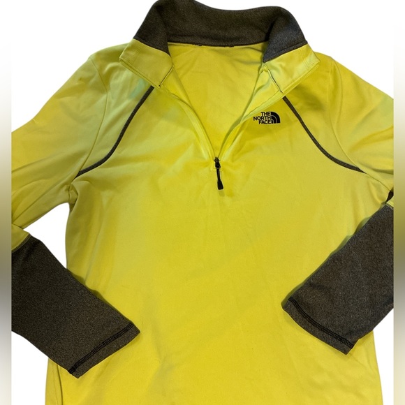 North Face Women's Size XL Neon Yellow Pullover Polyester 1/4 Zip Long Sleeve - Picture 3 of 9